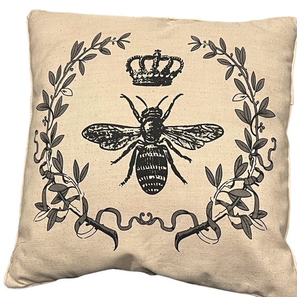 Queen Bees Pillow - Picture 3 of 4